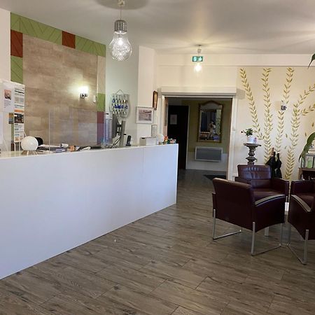 Hotel Le Saint Amand Exterior photo